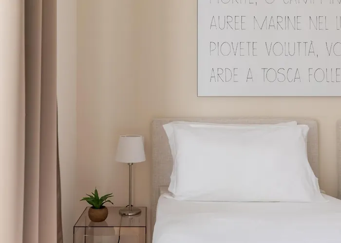 Hotel Opera Dreams